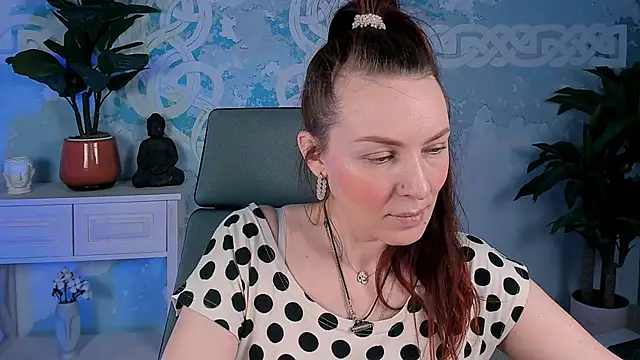 VandaRossi online show from 27, 10, 2025