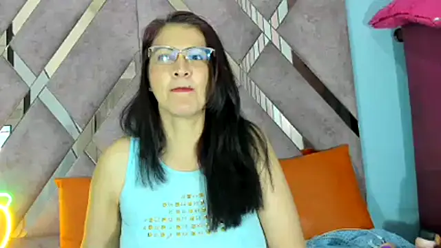 Mulan sexy01 online show from 11, 4, 2026