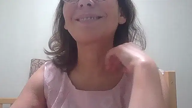 HollyJewel online show from 31, 10, 2025