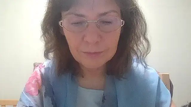 HollyJewel online show from 11, 11, 2025