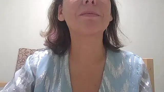 HollyJewel online show from 22, 10, 2025