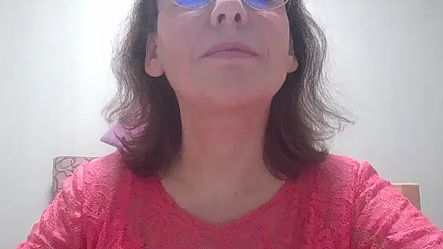 HollyJewel online show from 7, 11, 2025