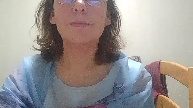 HollyJewel online show from 10, 11, 2025