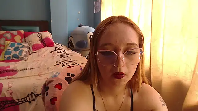 Liaroberts1 online show from 14, 2, 2025