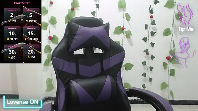 Liaroberts1 online show from 3, 2, 2026