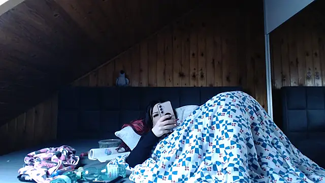 BoeseMoni1998 online show from 28, 10, 2025