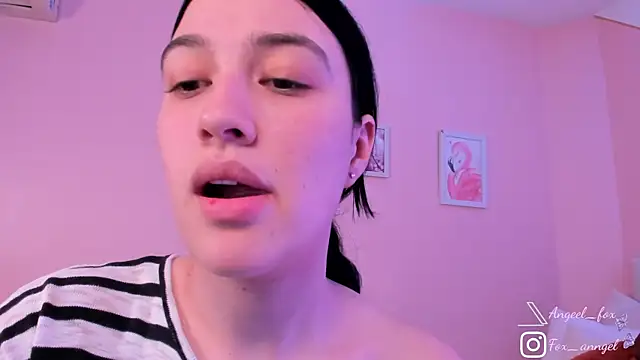 Snapshot of angeel_fox chatting on 13, 5, 2026 angeel fox online show from 13, 5, 2026