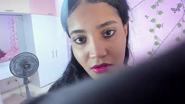 ambersmitx online show from 23, 12, 2024