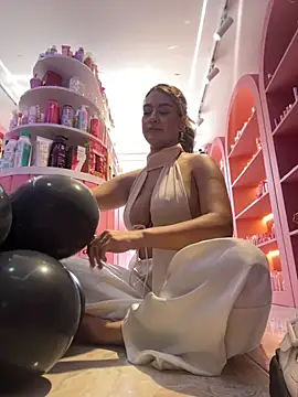 JoannaStanford online show from 29, 11, 2025