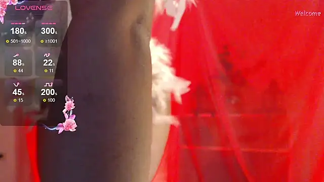Snapshot of Leonora_luxry chatting on 7, 2, 2025 Leonora luxry online show from 7, 2, 2025