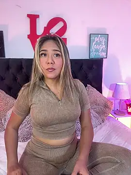 AriannaTorres online show from 24, 2, 2026