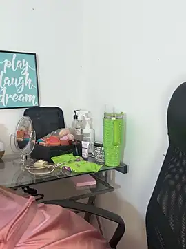 AriannaTorres online show from 13, 4, 2026