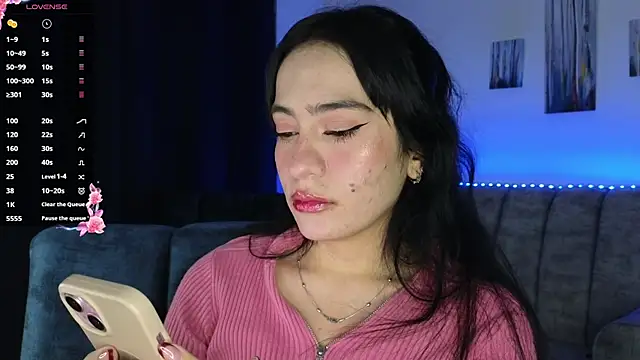 Snapshot of ZaraDames_ chatting on 19, 10, 2025 ZaraDames online show from 19, 10, 2025