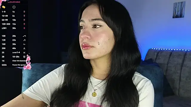 Snapshot of ZaraDames_ chatting on 23, 11, 2025 ZaraDames online show from 23, 11, 2025