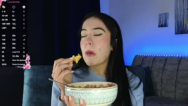 Snapshot of ZaraDames_ chatting on 30, 11, 2025 ZaraDames online show from 30, 11, 2025