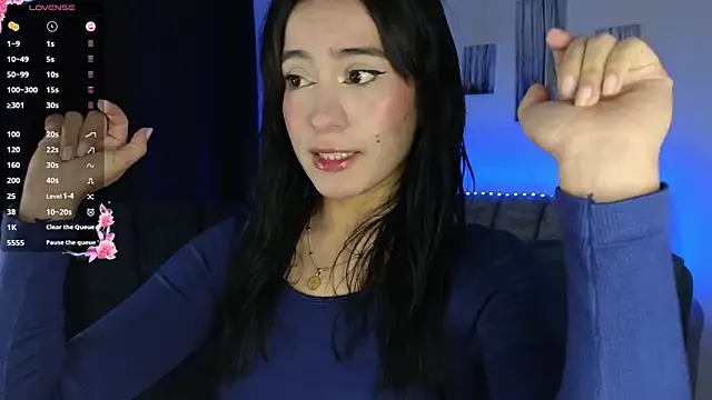 Snapshot of ZaraDames_ chatting on 14, 11, 2025 ZaraDames online show from 14, 11, 2025