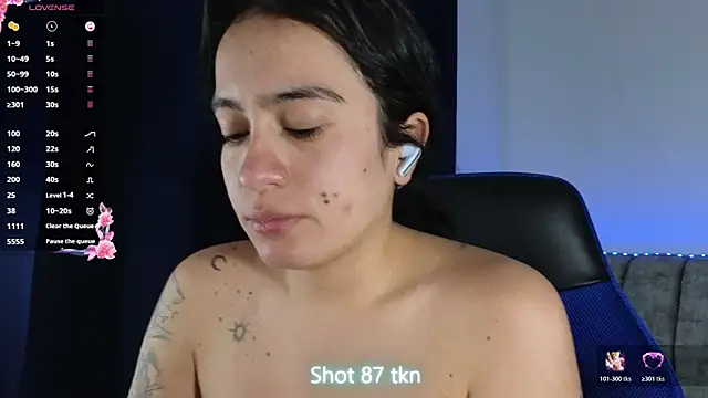 Snapshot of ZaraDames_ chatting on 7, 7, 2026 ZaraDames online show from 7, 7, 2026