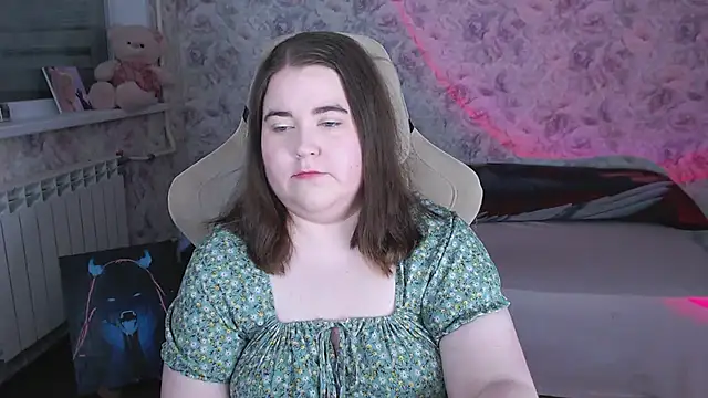 Snapshot of Estelle_Hicks chatting on 30, 5, 2026 Estelle Hicks online show from 30, 5, 2026