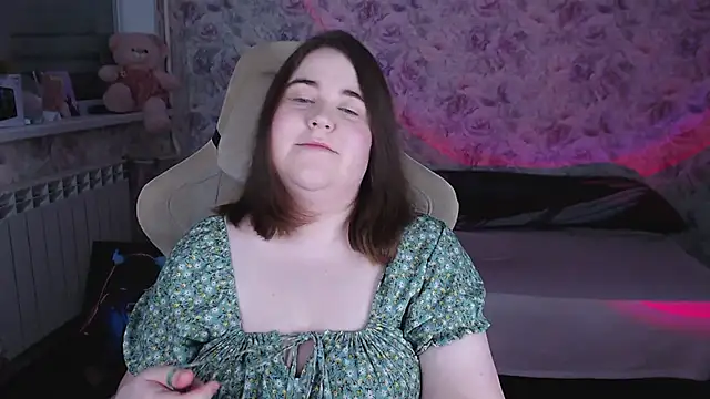 Snapshot of Estelle_Hicks chatting on 28, 4, 2026 Estelle Hicks online show from 28, 4, 2026