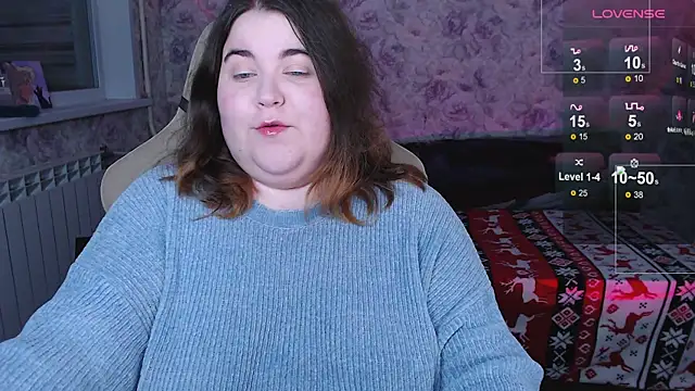 Estelle Hicks online show from 8, 11, 2025