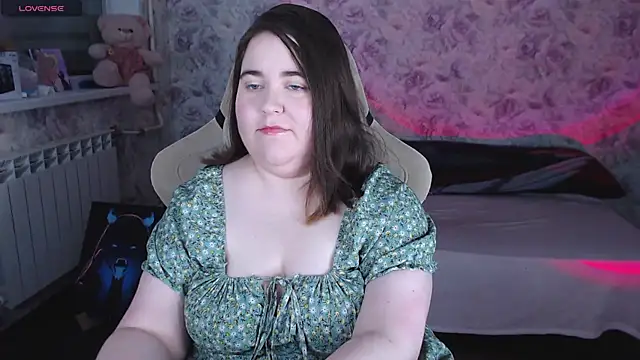 Snapshot of Estelle_Hicks chatting on 29, 4, 2026 Estelle Hicks online show from 29, 4, 2026