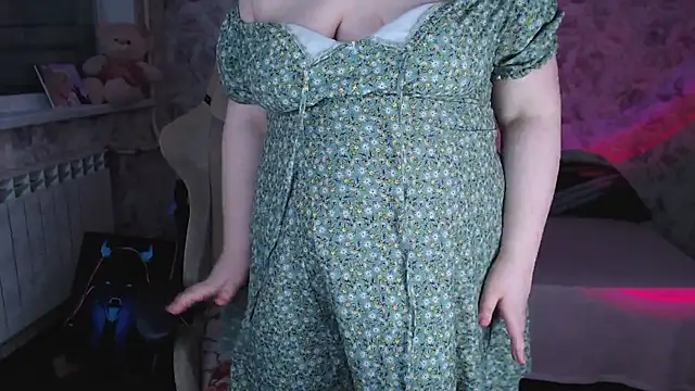 Snapshot of Estelle_Hicks chatting on 3, 5, 2026 Estelle Hicks online show from 3, 5, 2026