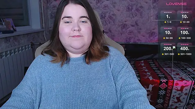 Estelle Hicks online show from 3, 11, 2025