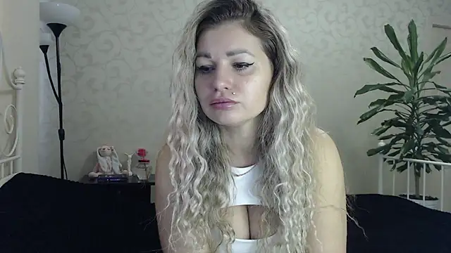 Snapshot of ShyEvaa chatting on 21, 9, 2025 ShyEvaa online show from 21, 9, 2025