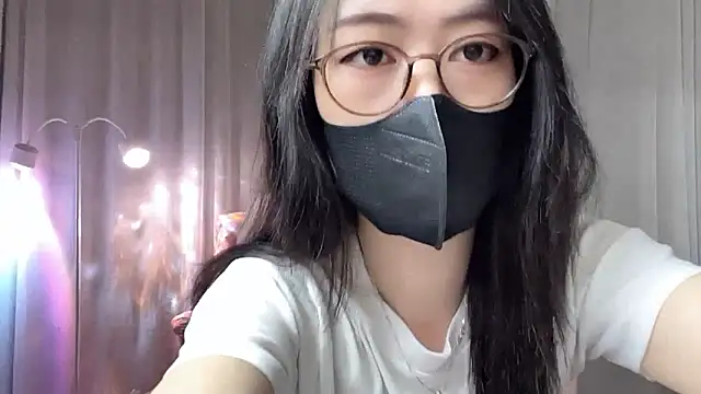  minji bae online show from 18, 4, 2026