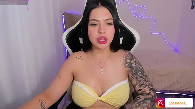 Snapshot of Victoryyy_ chatting on 23, 9, 2025 Victoryyy online show from 23, 9, 2025