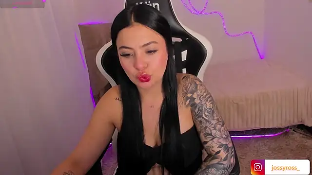 Victoryyy  online show from 8, 11, 2025