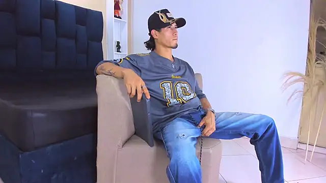 Jhonn Rhyss online show from 28, 11, 2025