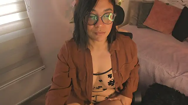 Snapshot of Bella_desi_ chatting on 26, 6, 2026 Bella desi online show from 26, 6, 2026