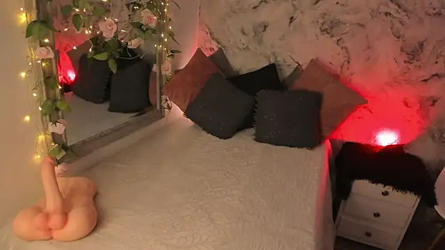Bella desi  online show from 10, 6, 2026