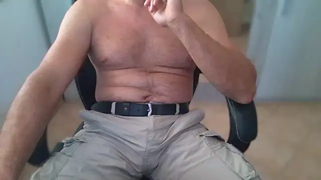 Snapshot of cocco1980xxxx chatting on 3, 7, 2026 cocco1980xxxx online show from 3, 7, 2026