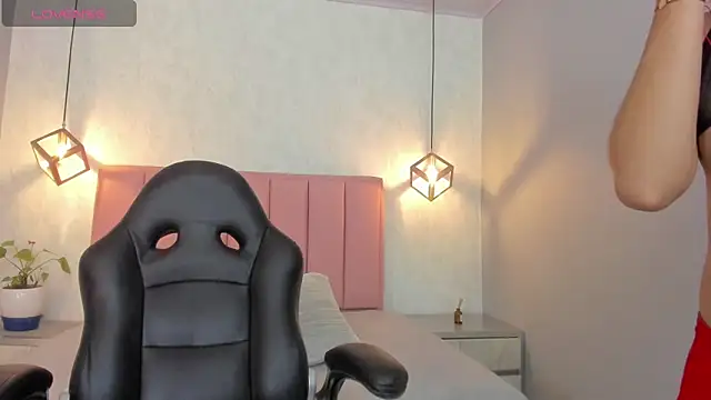 SUNNYCYRUS online show from 31, 10, 2025