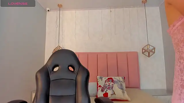 SUNNYCYRUS online show from 20, 12, 2025