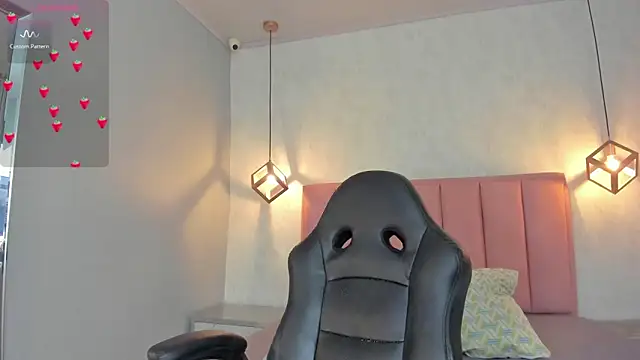 SUNNYCYRUS online show from 24, 2, 2026