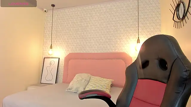 SUNNYCYRUS online show from 23, 2, 2026