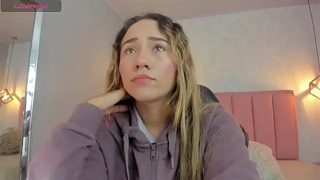 SUNNYCYRUS online show from 11, 2, 2026