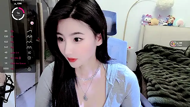 Snapshot of FeiFei-babe chatting on 7, 3, 2025 FeiFei-babe online show from 7, 3, 2025