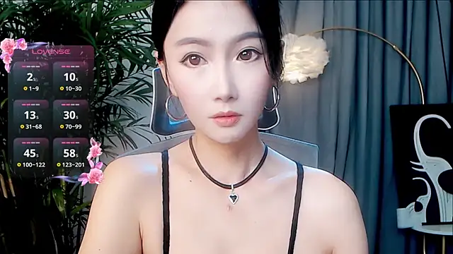 Snapshot of FeiFei-babe chatting on 27, 10, 2025 FeiFei-babe online show from 27, 10, 2025
