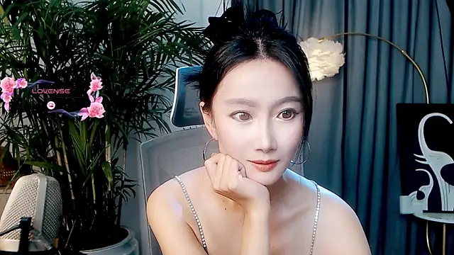 Snapshot of FeiFei-babe chatting on 24, 9, 2025 FeiFei-babe online show from 24, 9, 2025