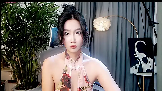 Snapshot of FeiFei-babe chatting on 13, 10, 2025 FeiFei-babe online show from 13, 10, 2025