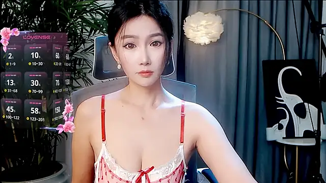 Snapshot of FeiFei-babe chatting on 12, 10, 2025 FeiFei-babe online show from 12, 10, 2025