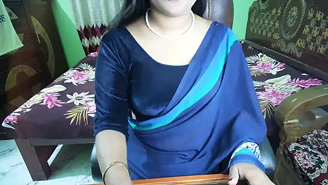 Snapshot of BengaliQueenStar chatting on 6, 7, 2026 BengaliQueenStar online show from 6, 7, 2026