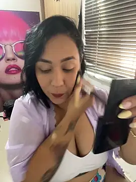 Snapshot of marta201_alfaro chatting on 9, 9, 2025 marta201 alfaro online show from 9, 9, 2025