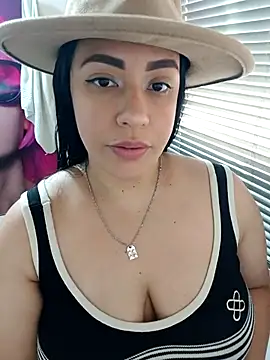 Snapshot of marta201_alfaro chatting on 29, 11, 2025 marta201 alfaro online show from 29, 11, 2025