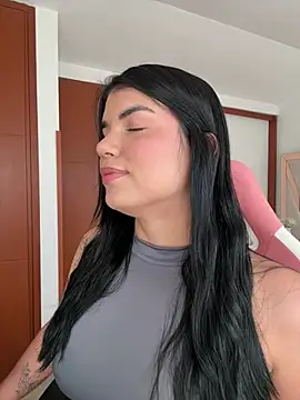 emma lopes online show from 21, 6, 2026