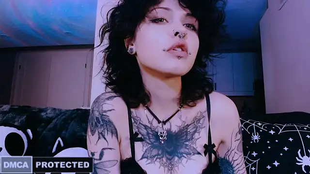 NaughtyLittleFox online show from 30, 4, 2026